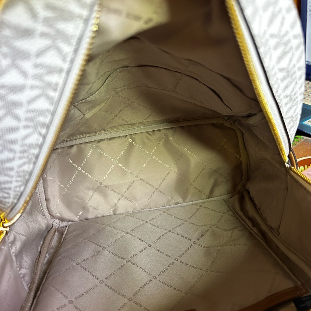 Michael Kors Abbey Fashion Backpack In Vanilla/Acorn - Picture 14 of 14
